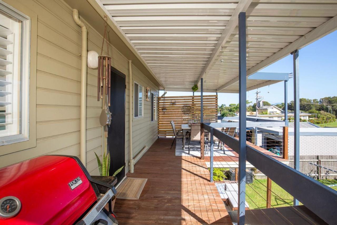 Just Beachy Pet Friendly 4 Mins Walk To Beach Villa Culburra Beach Exterior photo